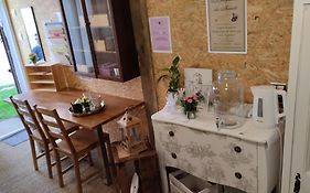 Le Laboratoire Shabby Chic De La Parfumerie Du Manoir