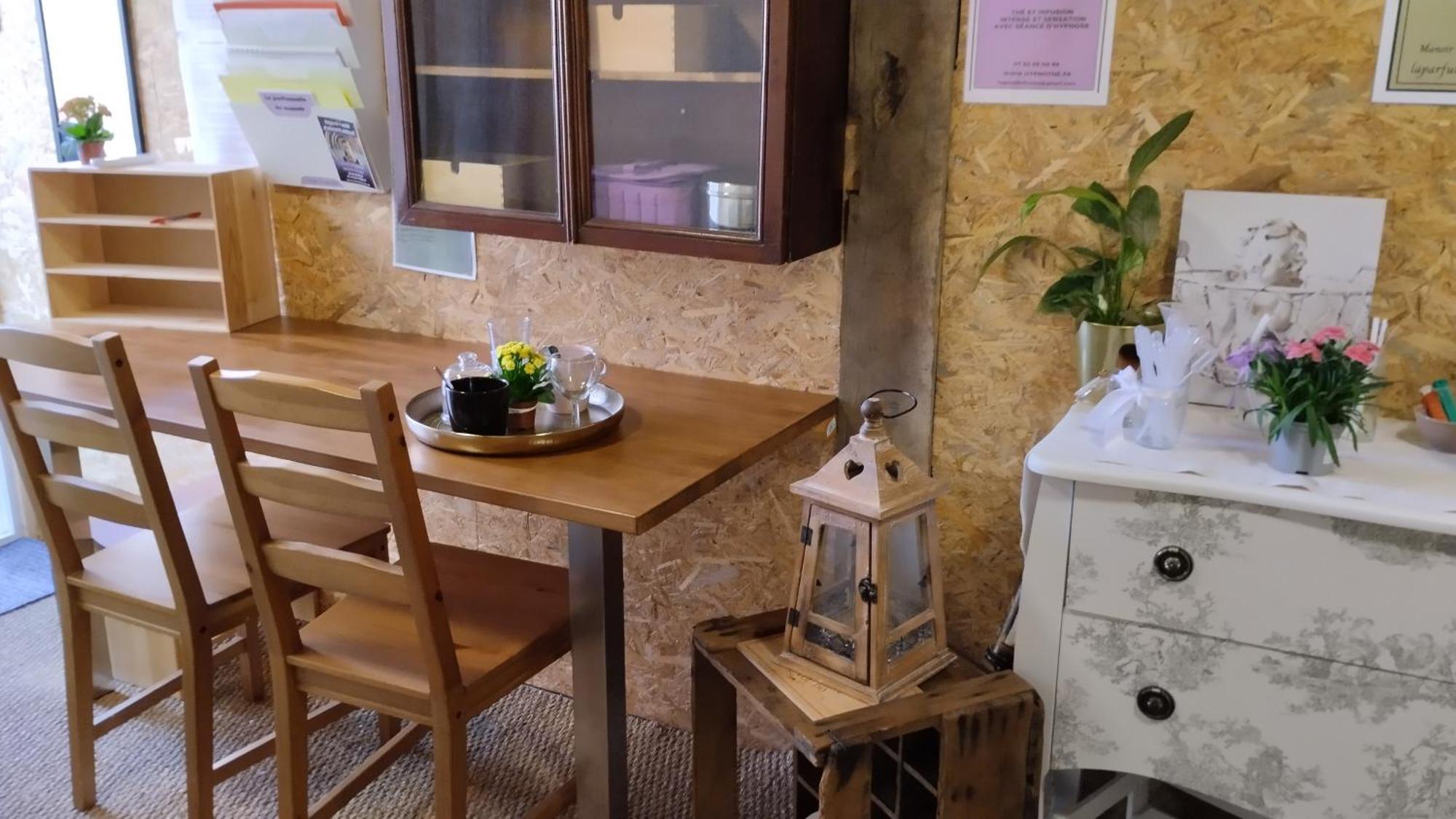 Le Laboratoire Shabby Chic De La Parfumerie Du Manoir Chavagne Extérieur photo